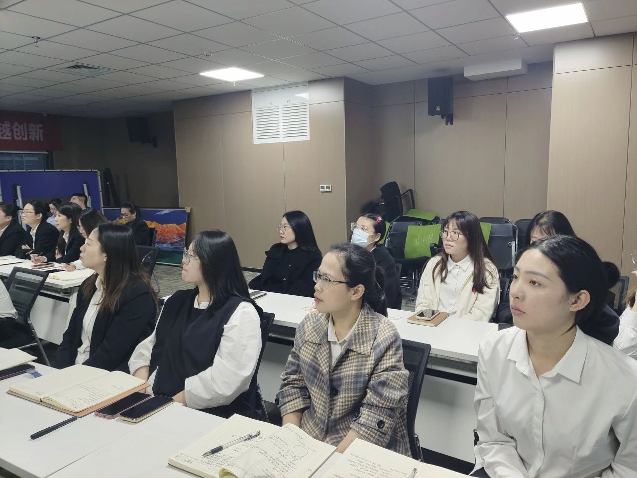 鼓足干劲 蓄力前行||企臣财税集团10月总结会