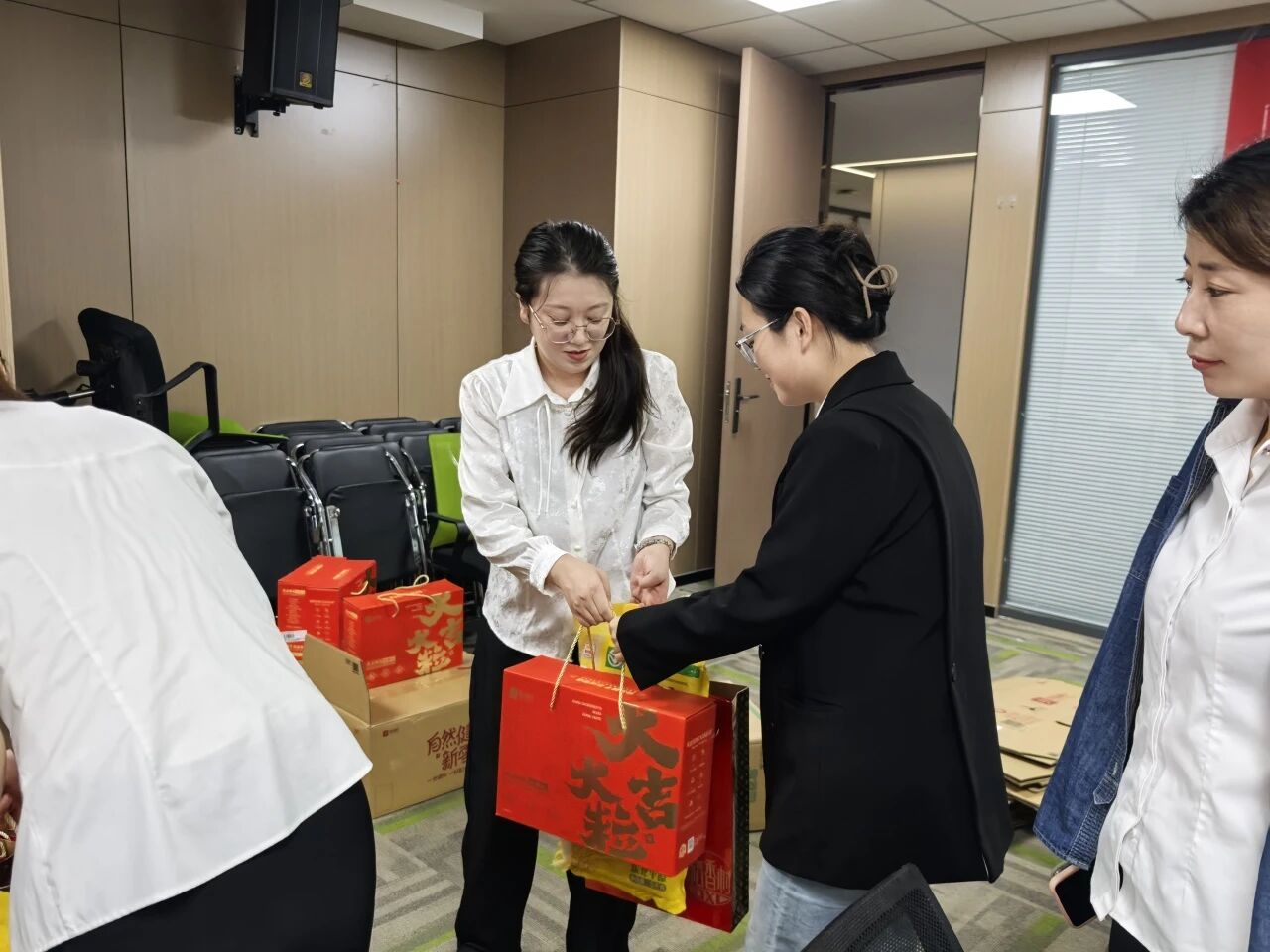 微信图片_20251127171854.jpg 微信图片_20251127171854.jpg