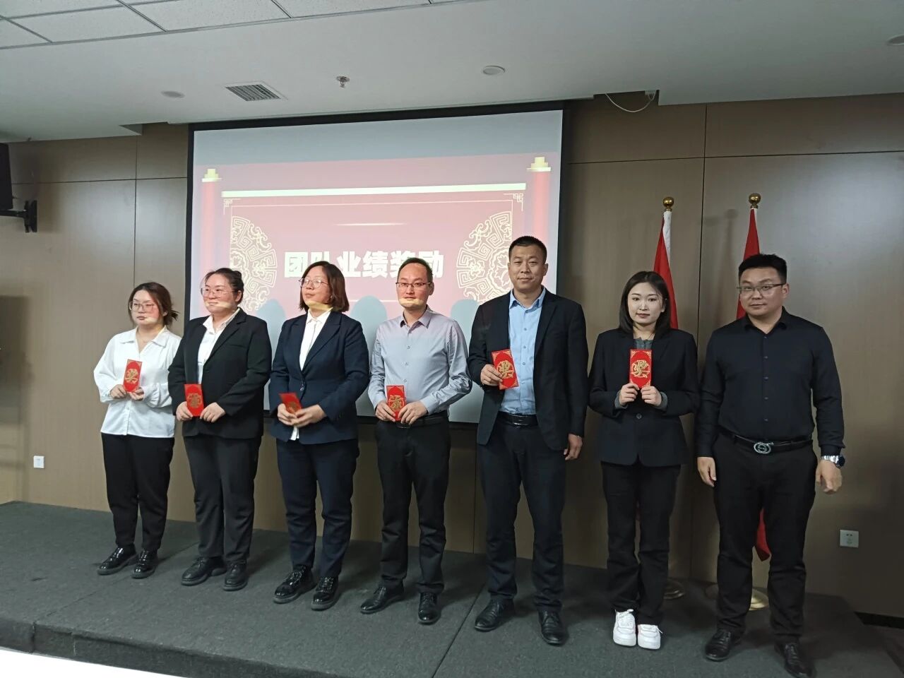 微信图片_20251127173142.jpg 微信图片_20251127173142.jpg