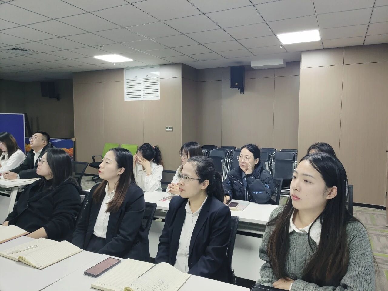 微信图片_20251130142348.jpg 微信图片_20251130142348.jpg