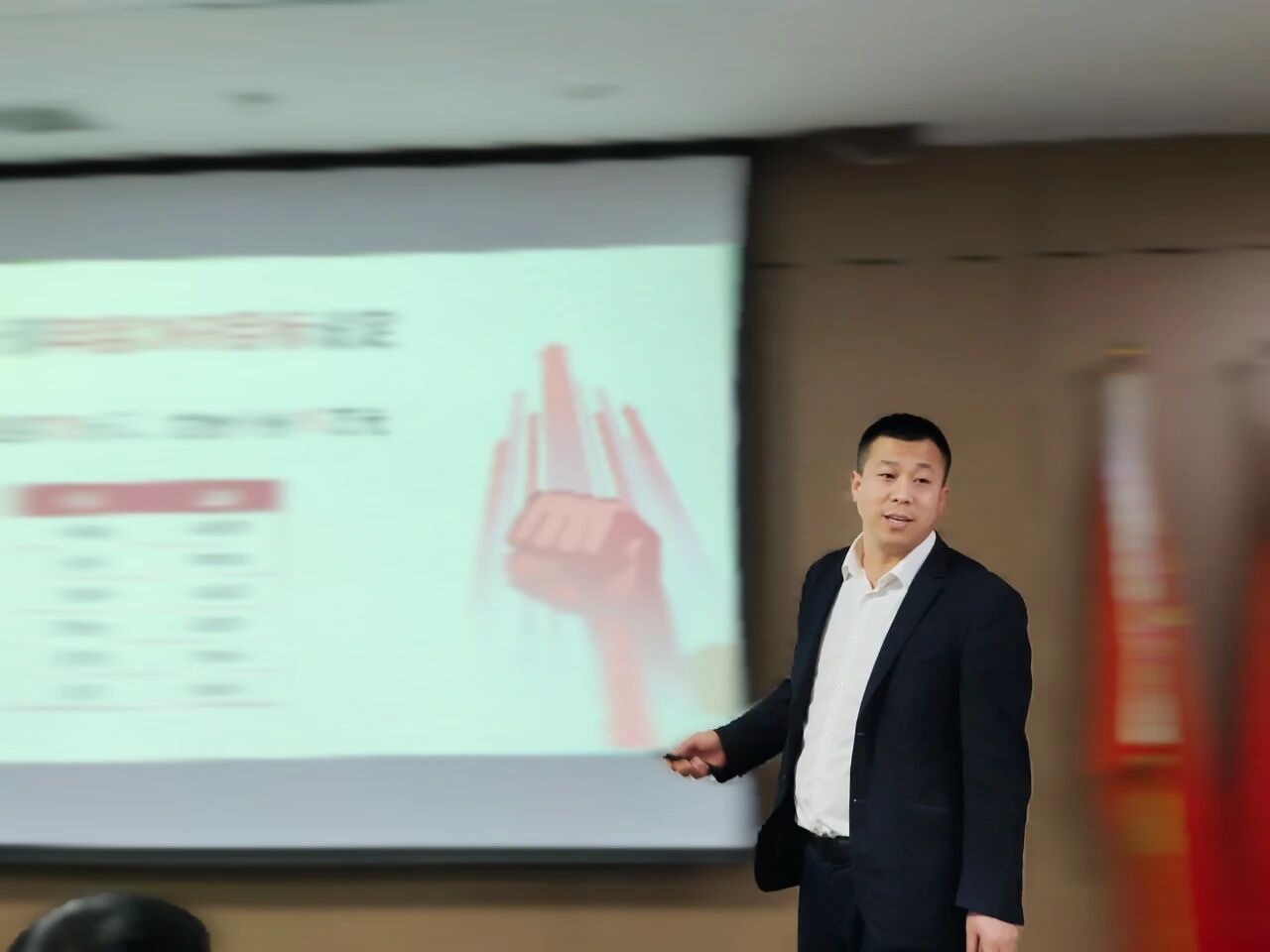 微信图片_20251130155207.jpg 微信图片_20251130155207.jpg