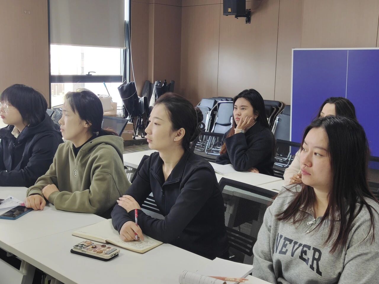 微信图片_2025-12-01_112324_572.jpg 微信图片_2025-12-01_112324_572.jpg