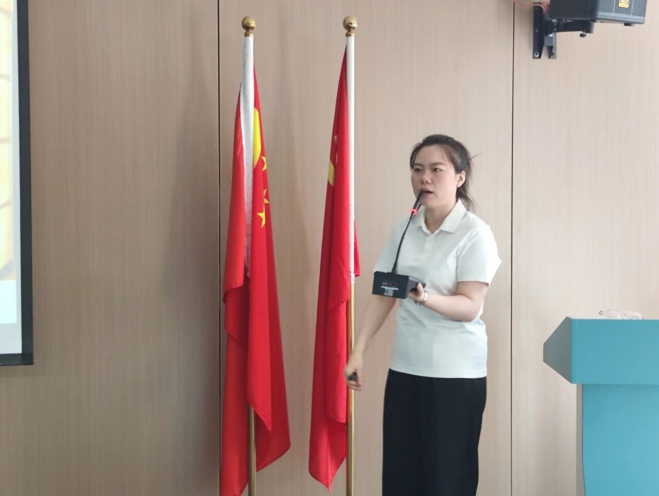 微信图片_2025-12-01_135552_121.jpg 微信图片_2025-12-01_135552_121.jpg