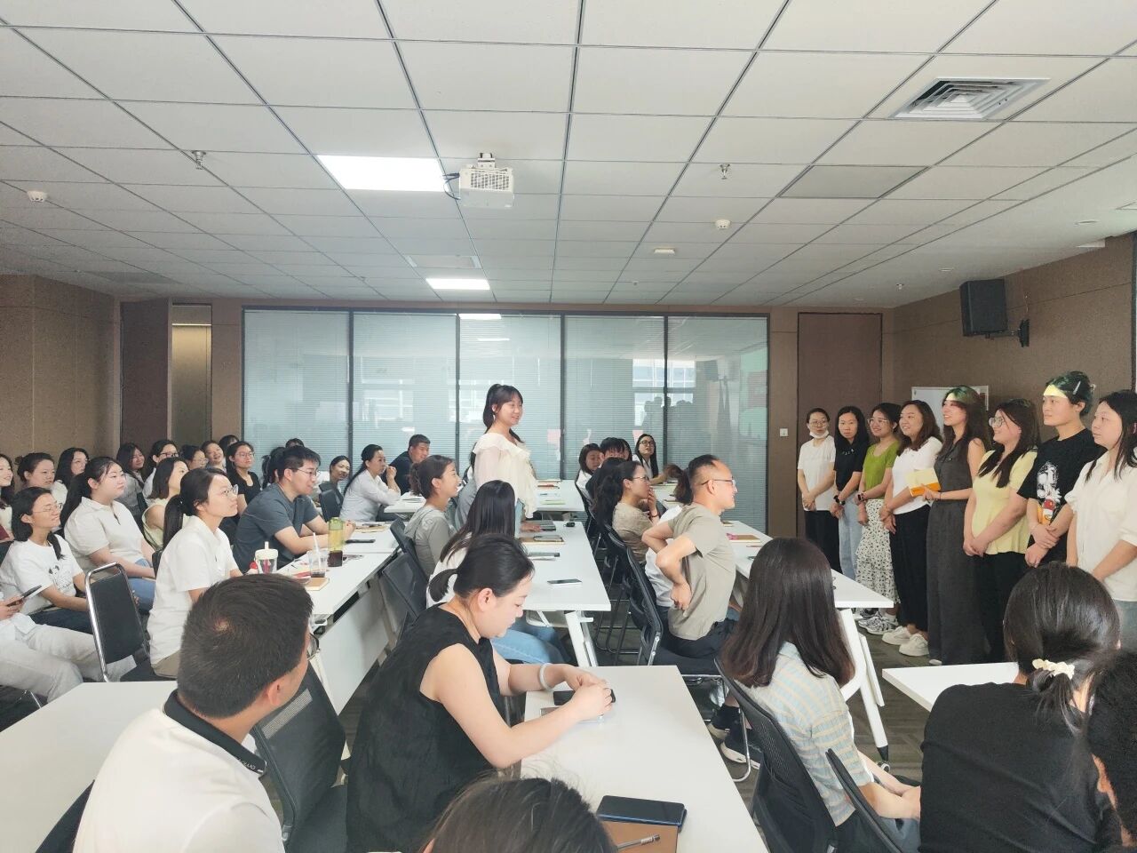 微信图片_2025-12-01_135610_737.jpg 微信图片_2025-12-01_135610_737.jpg